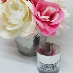 Clinique smart night NWOT